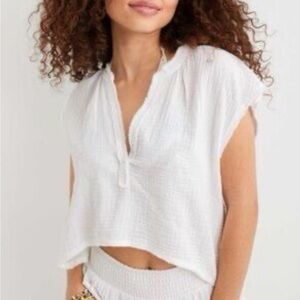 Aerie White Textured Blouse gauze sleeves cropped